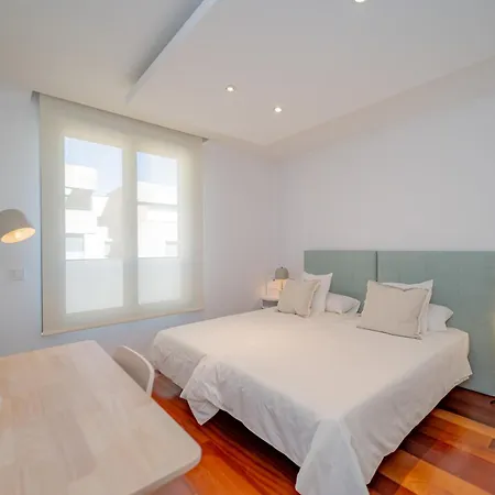 Ares Rentals Alvaro Cunqueiro Madrid Exterior foto